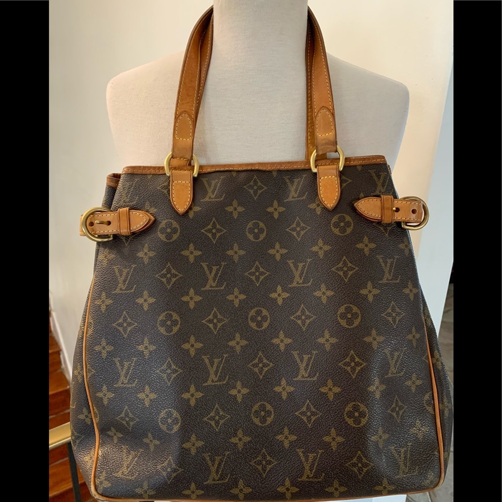 Louis Vuitton batignolles monogram vertical Authentic